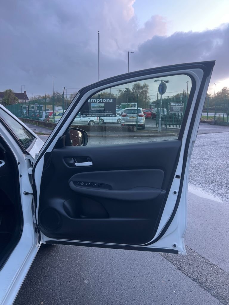 Used Honda Jazz 2021 for sale - 76417708: Photo 15