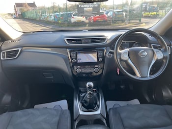 Used Nissan X-Trail 2016 for sale - 77890957: Photo