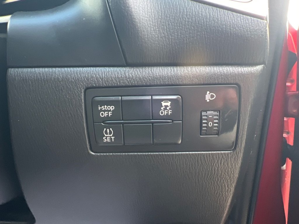 Used Mazda Mazda3 2017 for sale - 78056652: Photo 38