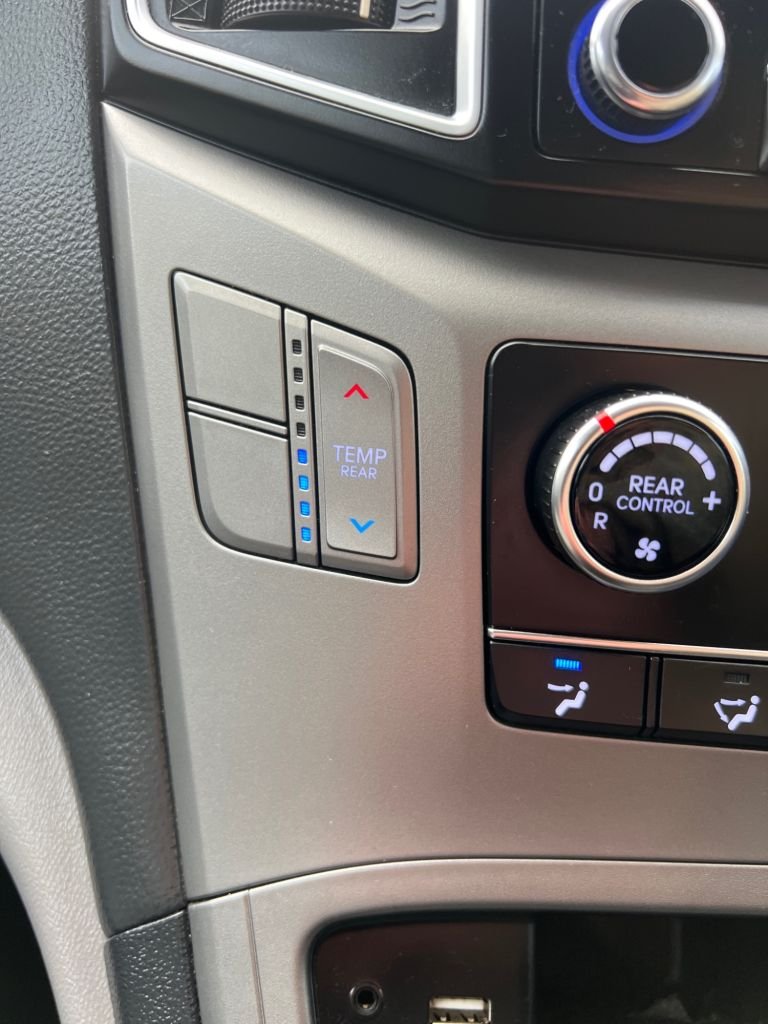 Used Hyundai i800 2018 for sale - 77631877: Photo 44