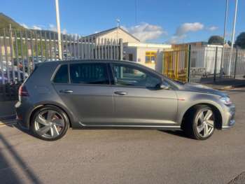 Used Volkswagen Golf 2017 for sale - 72811032: Photo