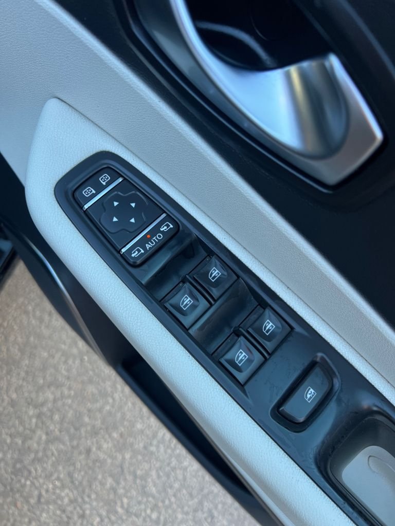 Used Renault Captur 2019 for sale - 77452118: Photo 41