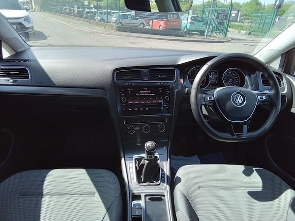 Used Volkswagen Golf 2018 for sale - 74416105: Photo 3