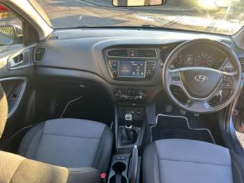 Used Hyundai i20 2019 for sale - 73049607: Photo