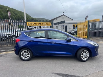 Used Ford Fiesta 2017 for sale - 78780933: Photo