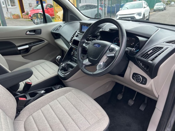 Used Ford Tourneo Connect 2019 for sale - 76245388: Photo 17