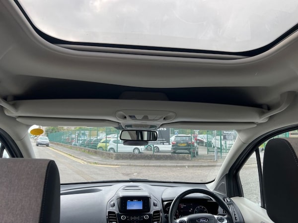 Used Ford Tourneo Connect 2019 for sale - 76245388: Photo 32