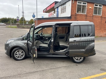 Used Ford Tourneo Connect 2019 for sale - 76245388: Photo 4
