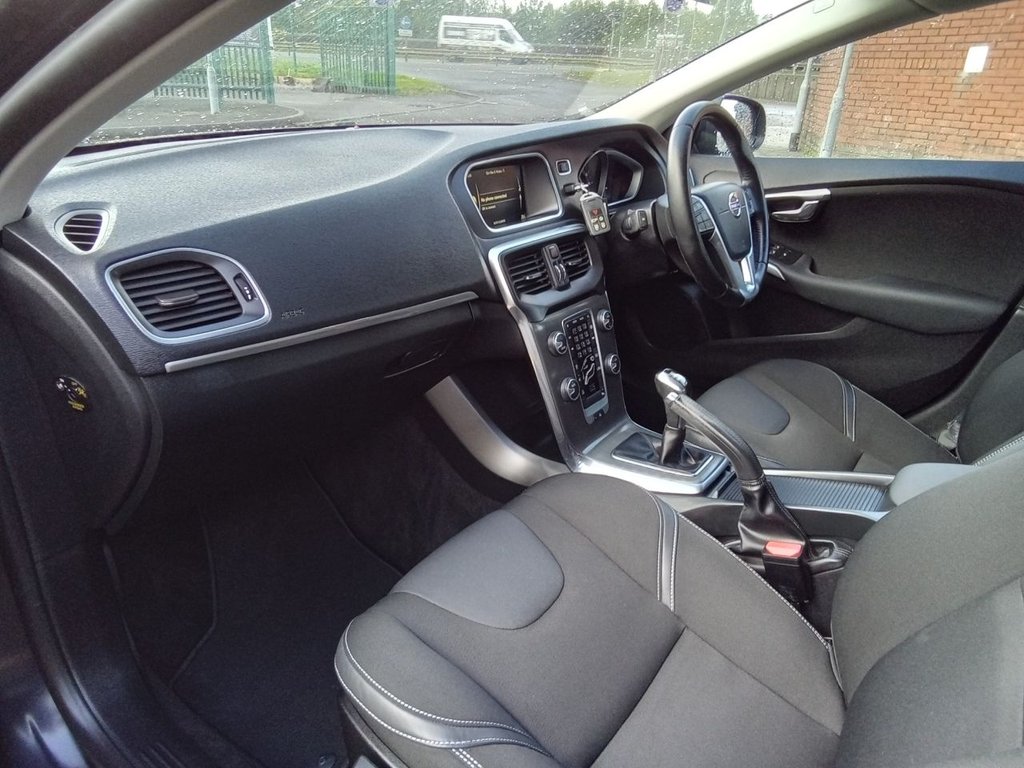 Used Volvo V40 2015 for sale - 76163093: Photo 30