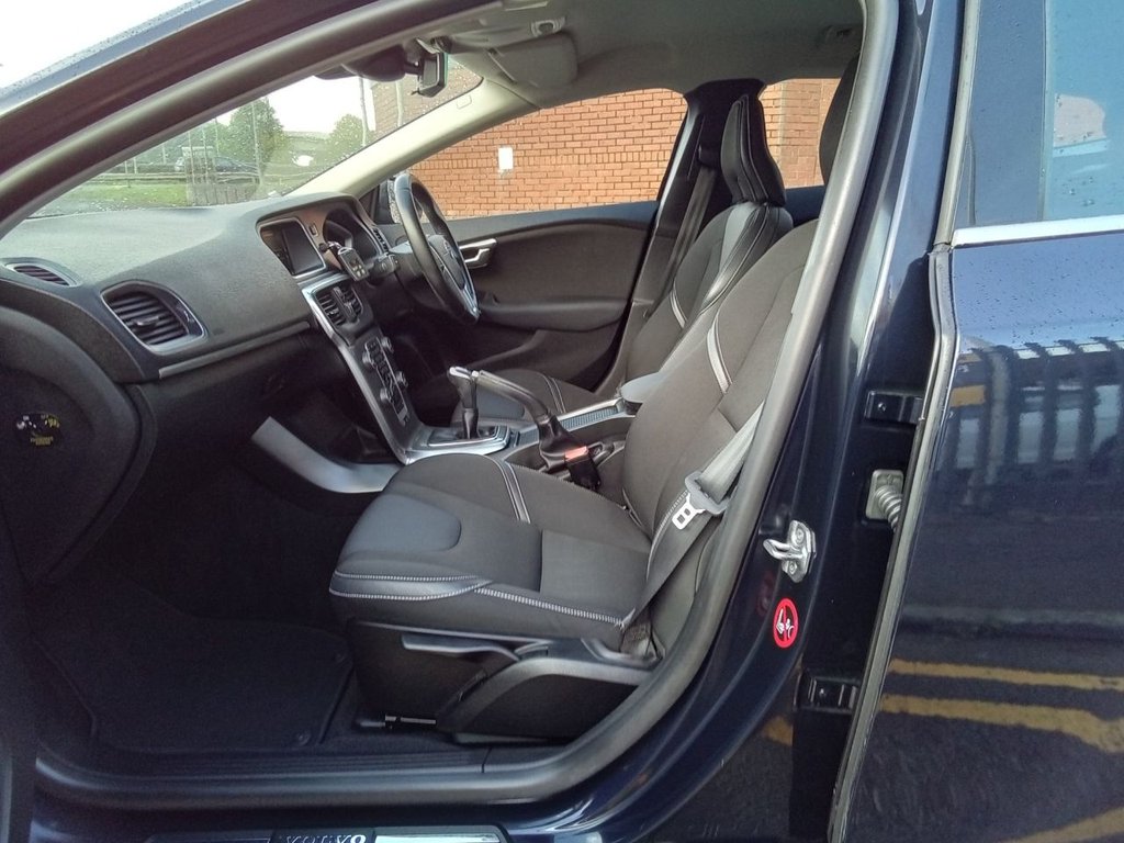 Used Volvo V40 2015 for sale - 76163093: Photo 32