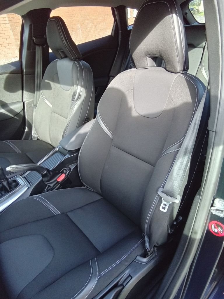 Used Volvo V40 2015 for sale - 76163093: Photo 34