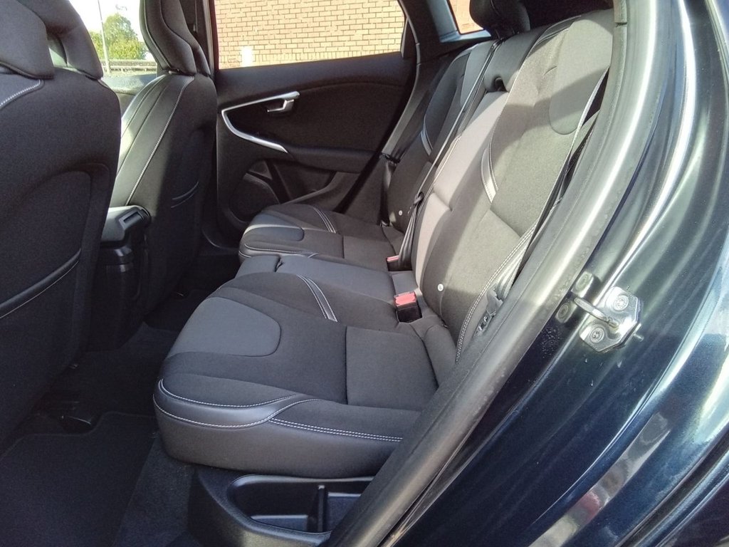 Used Volvo V40 2015 for sale - 76163093: Photo 38