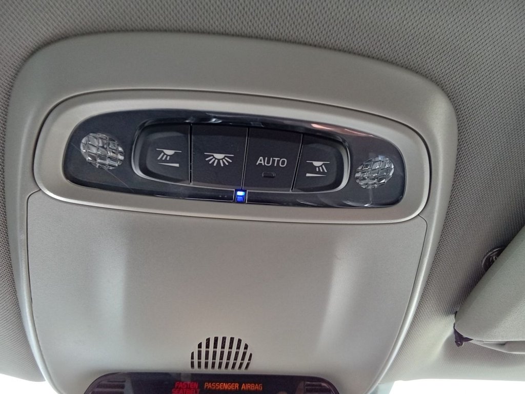 Used Volvo V40 2015 for sale - 76163093: Photo 46