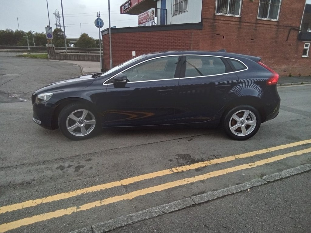 Used Volvo V40 2015 for sale - 76163093: Photo 6