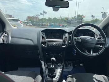 Used Ford Focus 2015 for sale - 78850500: Photo
