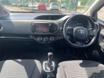Used Toyota Yaris 2016 for sale - 71097449: Photo