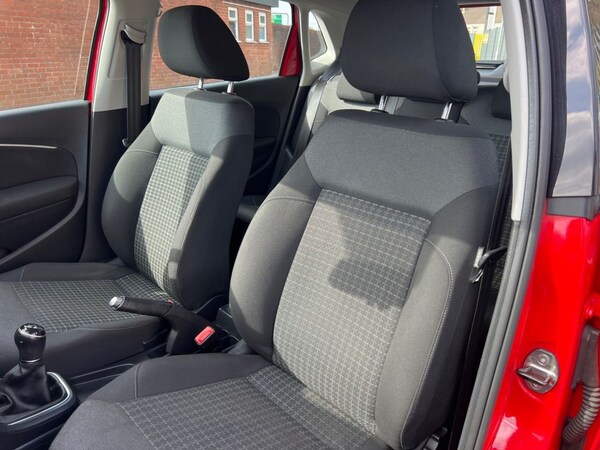 Used Volkswagen Polo 2015 for sale - 74143423: Photo 18