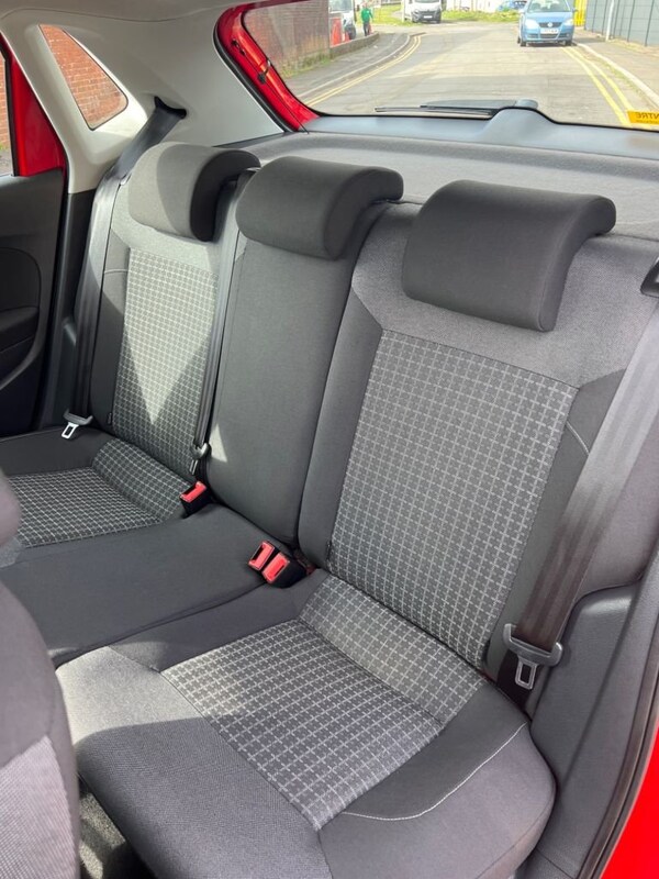 Used Volkswagen Polo 2015 for sale - 74143423: Photo 24