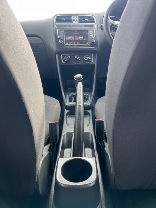 Used Volkswagen Polo 2015 for sale - 74143423: Photo 25