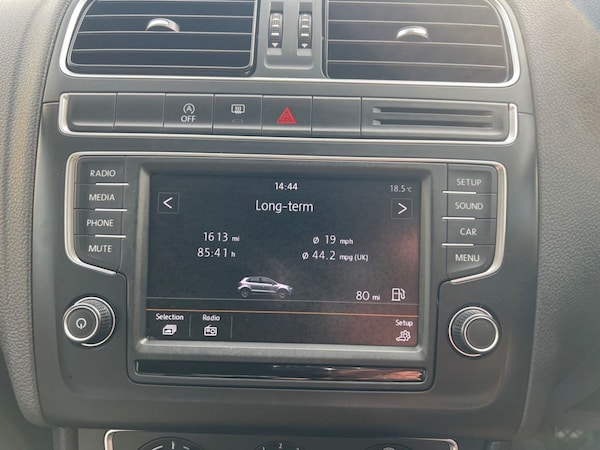 Used Volkswagen Polo 2015 for sale - 74143423: Photo 37