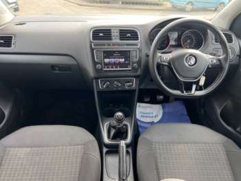 Used Volkswagen Polo 2015 for sale - 74143423: Photo