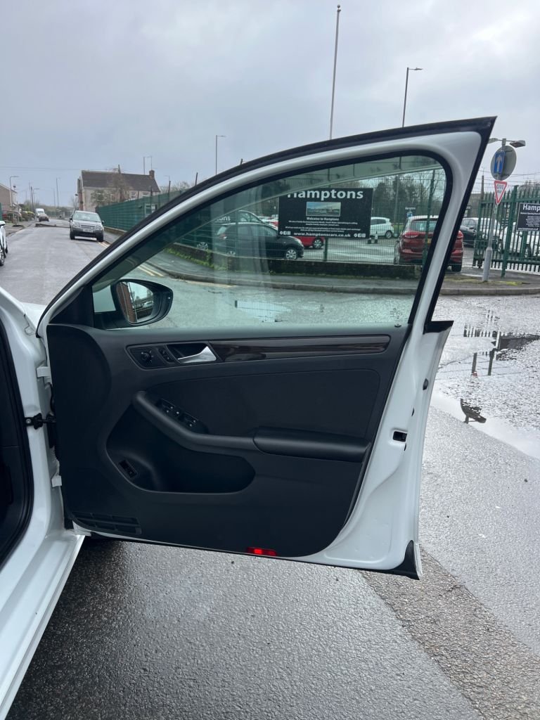 Used Volkswagen Jetta 2017 for sale - 77692648: Photo 16