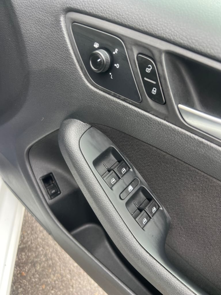 Used Volkswagen Jetta 2017 for sale - 77692648: Photo 31