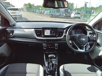 Used Kia Stonic 2019 for sale - 75264219: Photo