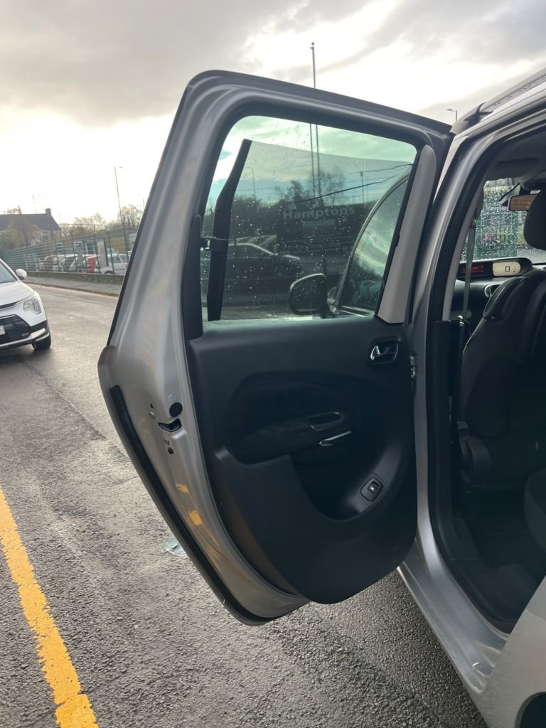 Used Citroen C3 Picasso 2012 for sale - 76724854: Photo 17