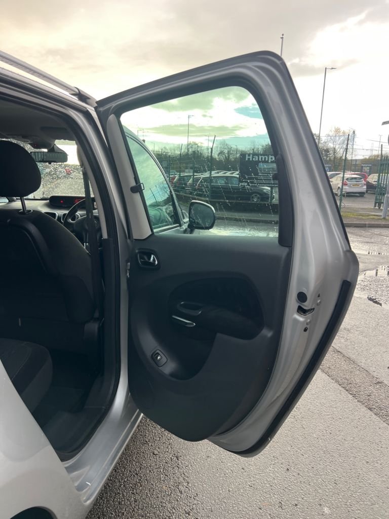 Used Citroen C3 Picasso 2012 for sale - 76724854: Photo 19