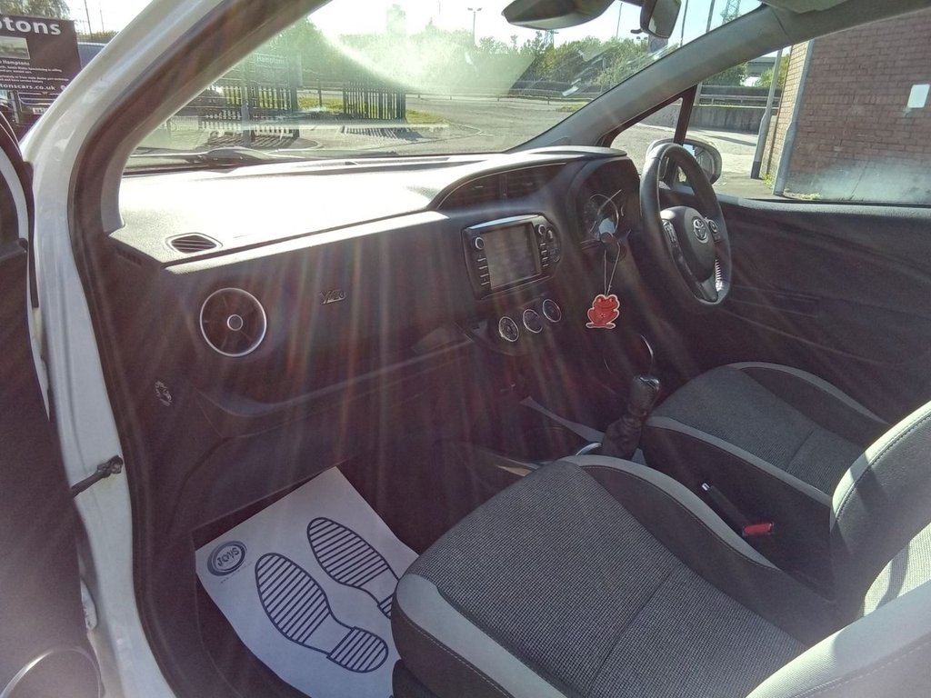 Used Toyota Yaris 2020 for sale - 76081239: Photo 17