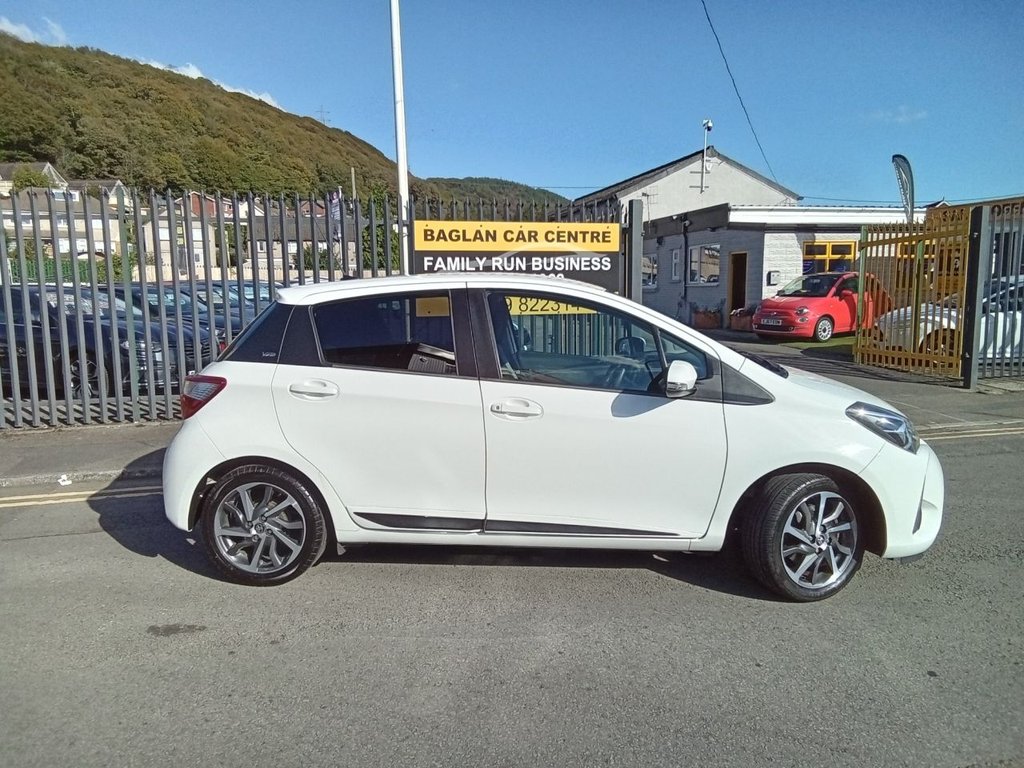 Used Toyota Yaris 2020 for sale - 76081239: Photo 2