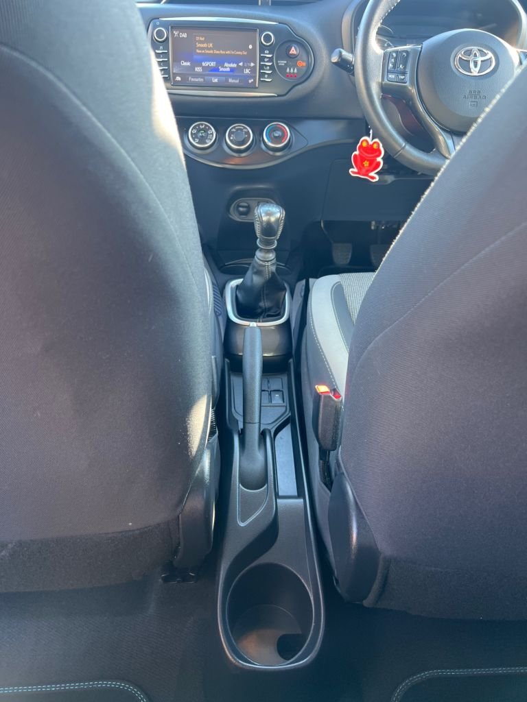 Used Toyota Yaris 2020 for sale - 76081239: Photo 30