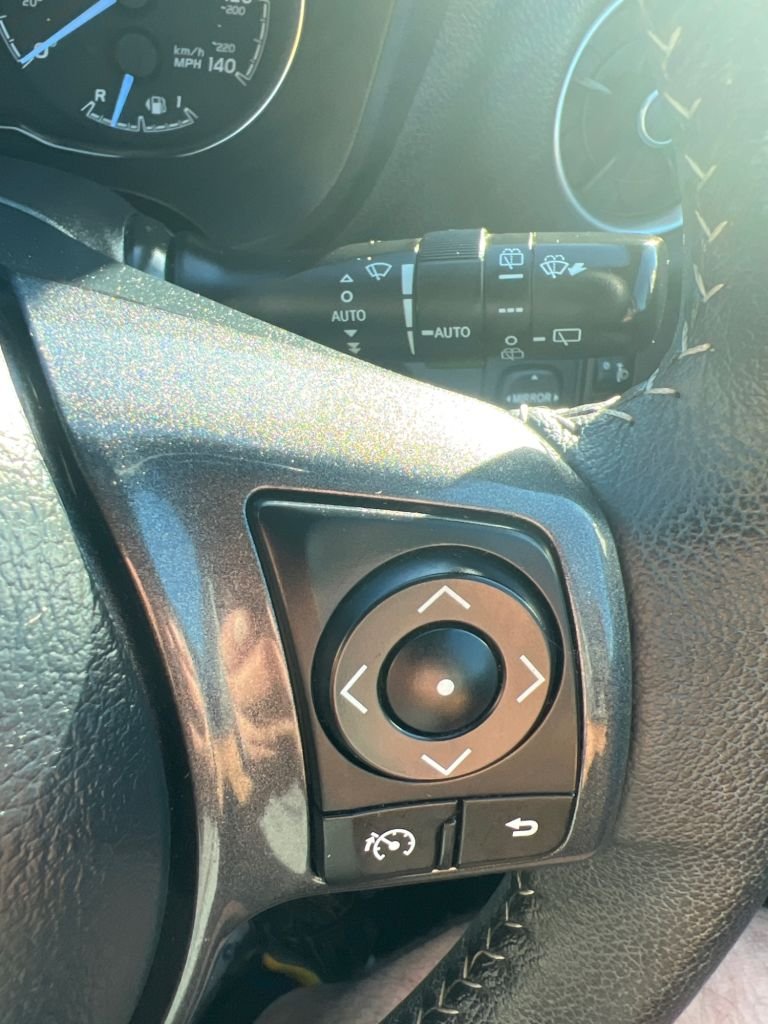 Used Toyota Yaris 2020 for sale - 76081239: Photo 39