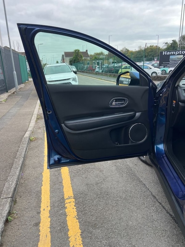 Used Honda HR-V 2018 for sale - 76235708: Photo 17