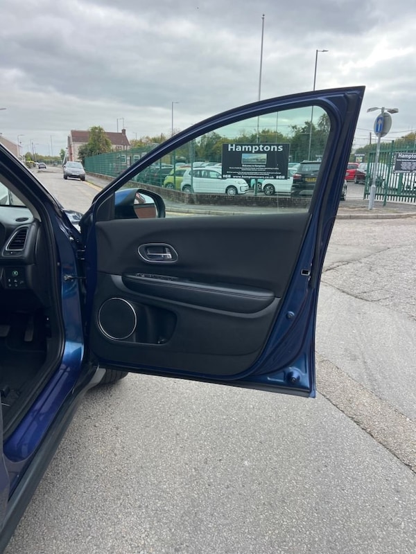 Used Honda HR-V 2018 for sale - 76235708: Photo 18