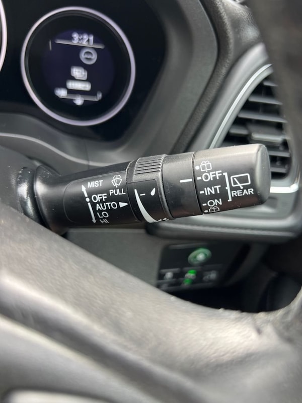 Used Honda HR-V 2018 for sale - 76235708: Photo 41