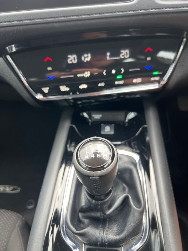 Used Honda HR-V 2018 for sale - 76235708: Photo 44