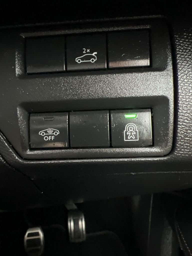 Used Peugeot 3008 2019 for sale - 77464004: Photo 47