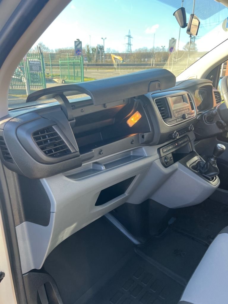 Used Peugeot Expert 2017 for sale - 77436856: Photo 31