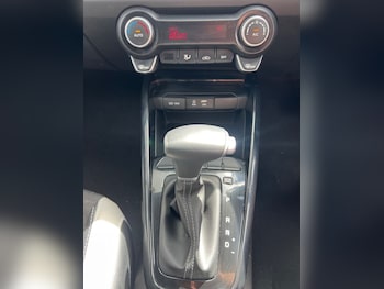 Used Kia Stonic 2019 for sale - 78768867: Photo