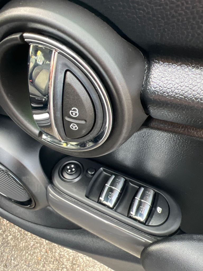 Used MINI Hatch 2020 for sale - 77520934: Photo 31