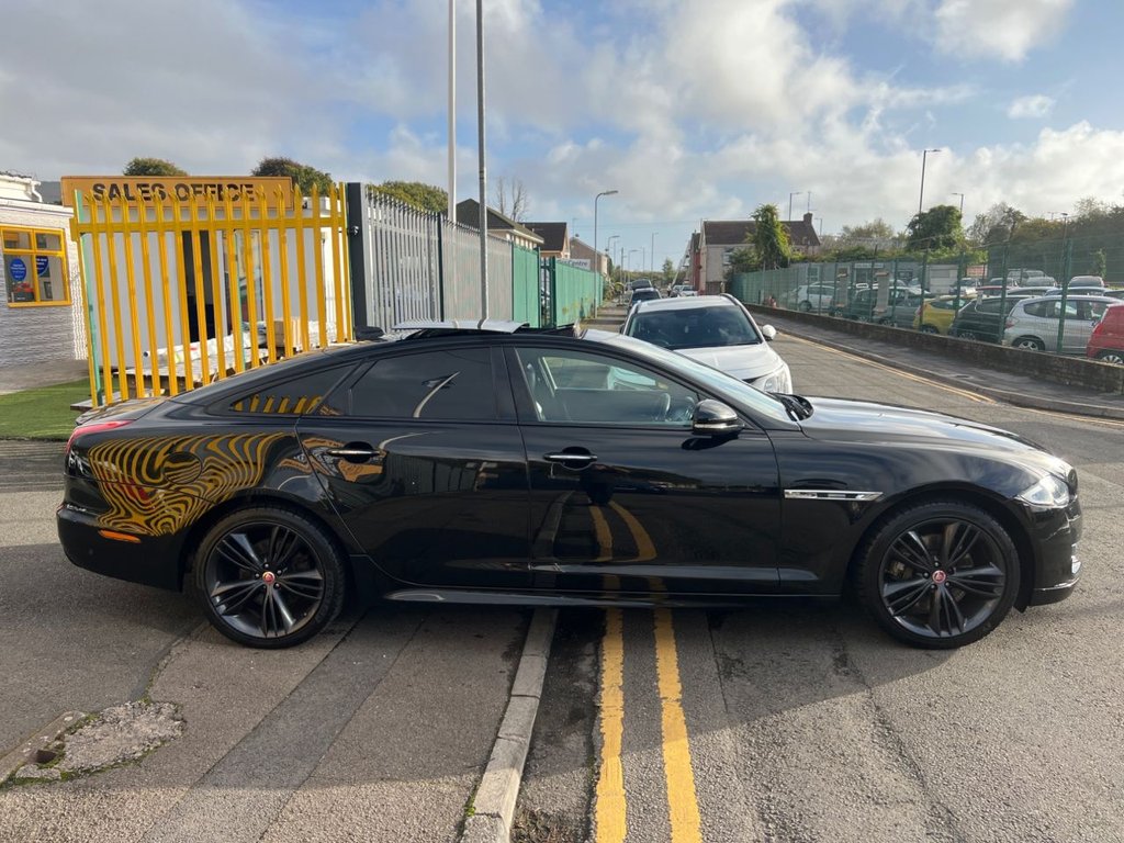 Used Jaguar XJ 2017 for sale - 76417195: Photo 11