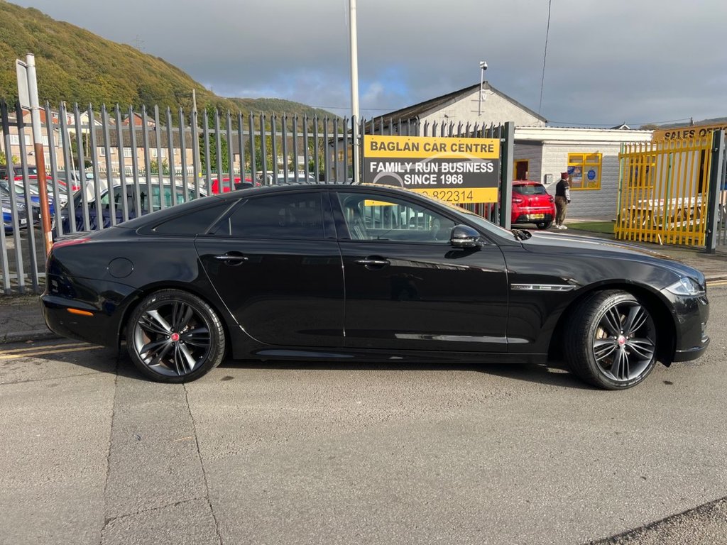 Used Jaguar XJ 2017 for sale - 76417195: Photo 2