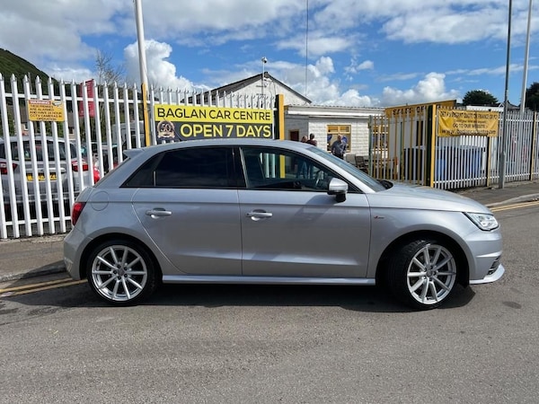Used Audi A1 2016 for sale - 70251900: Photo 2