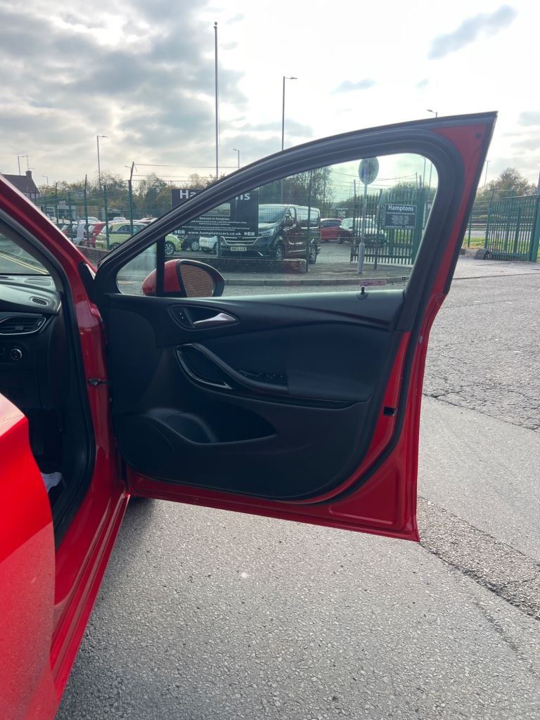 Used Vauxhall Astra 2017 for sale - 76280210: Photo 18