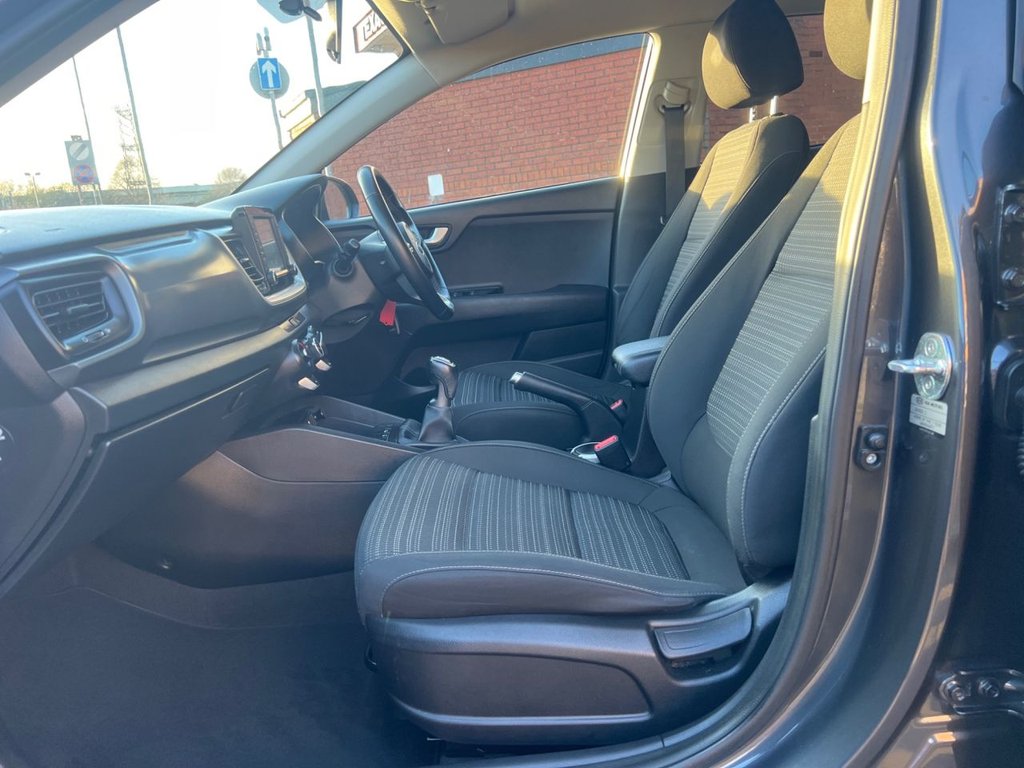 Used Kia Stonic 2020 for sale - 76632393: Photo 20