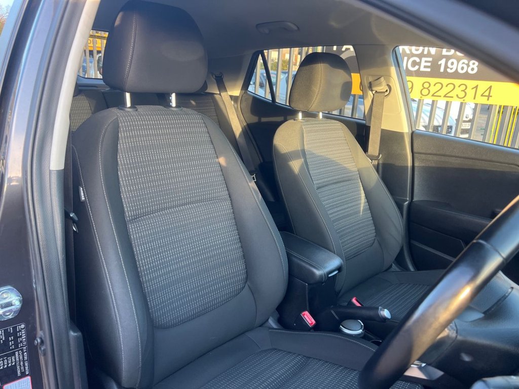 Used Kia Stonic 2020 for sale - 76632393: Photo 21