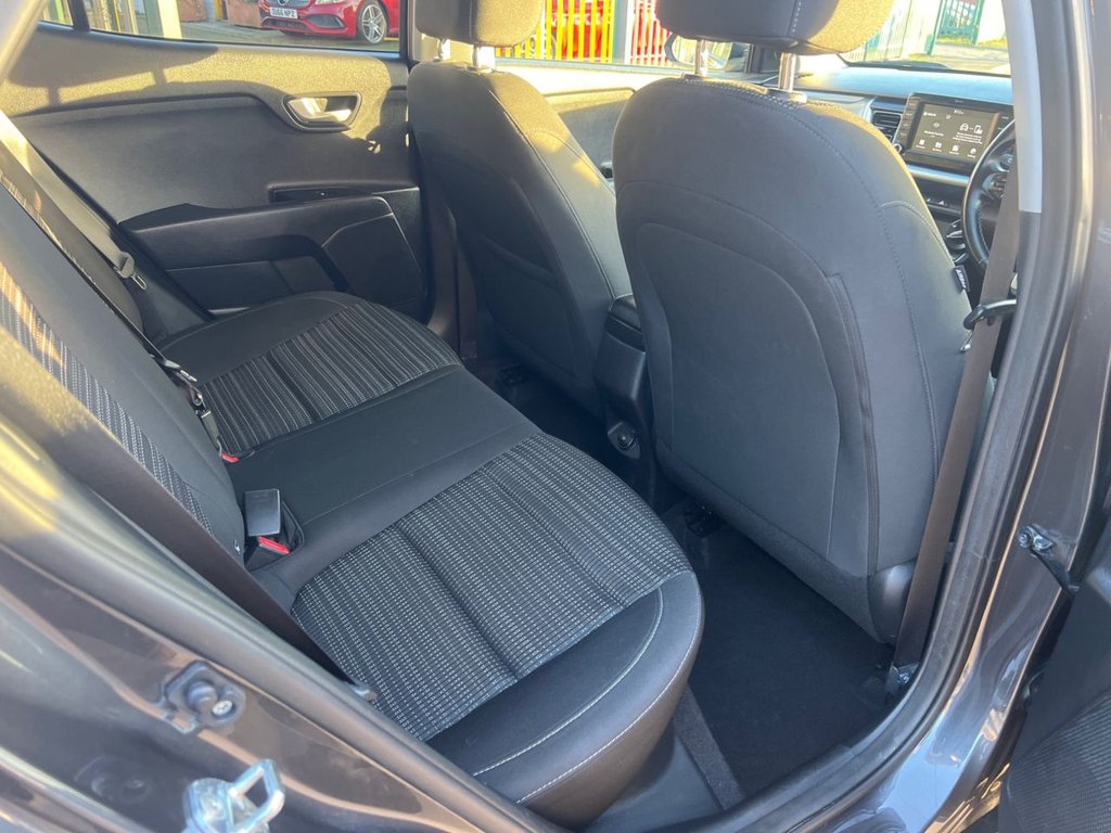 Used Kia Stonic 2020 for sale - 76632393: Photo 23
