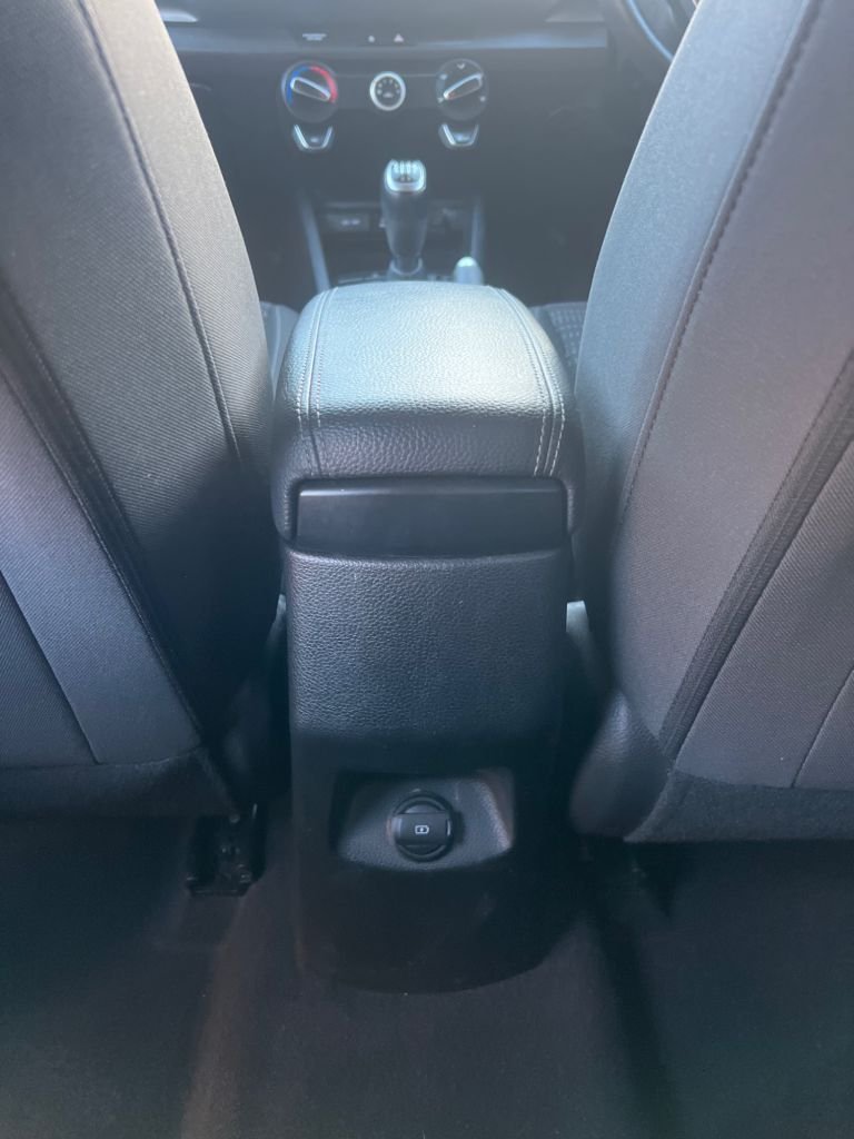 Used Kia Stonic 2020 for sale - 76632393: Photo 29